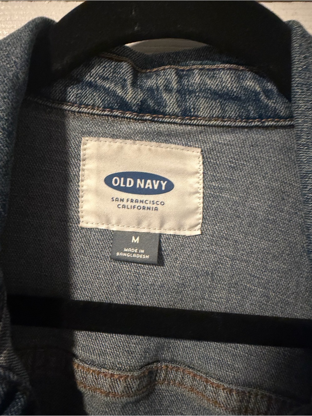 Old Navy Women's Denim Jean Jacket Size Medium - Picture 2 of 4